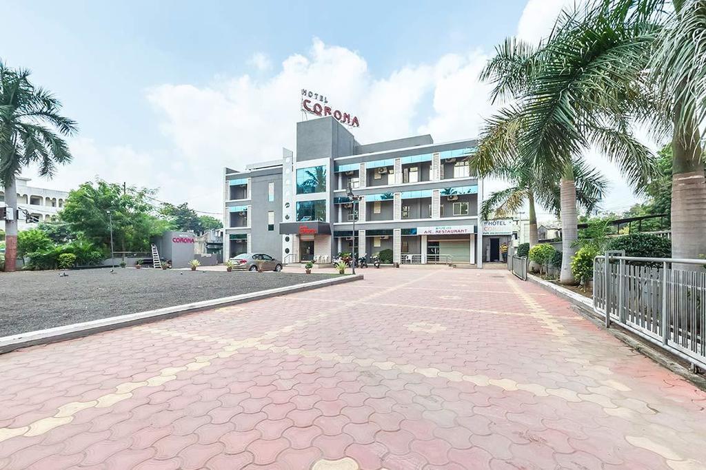Hotel Corona Bharuch Экстерьер фото